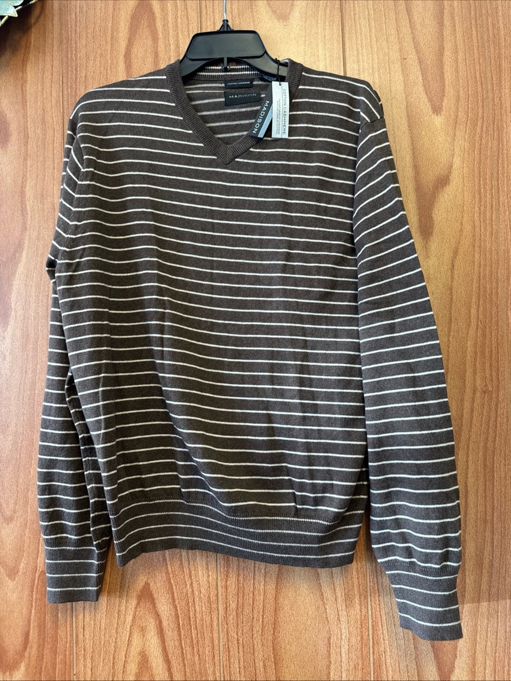 NEW Madison Brown Tan Pinstripe V Mock Cotton Cashmere Blend M Medium Striped